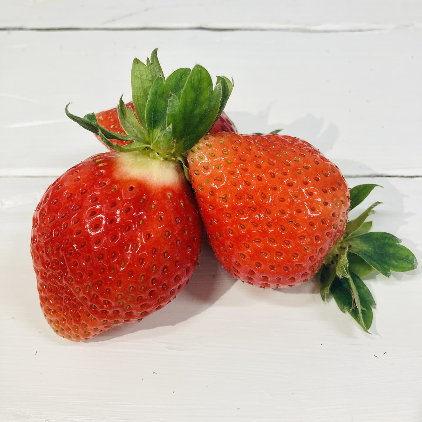 真っ赤な3粒のあまおう